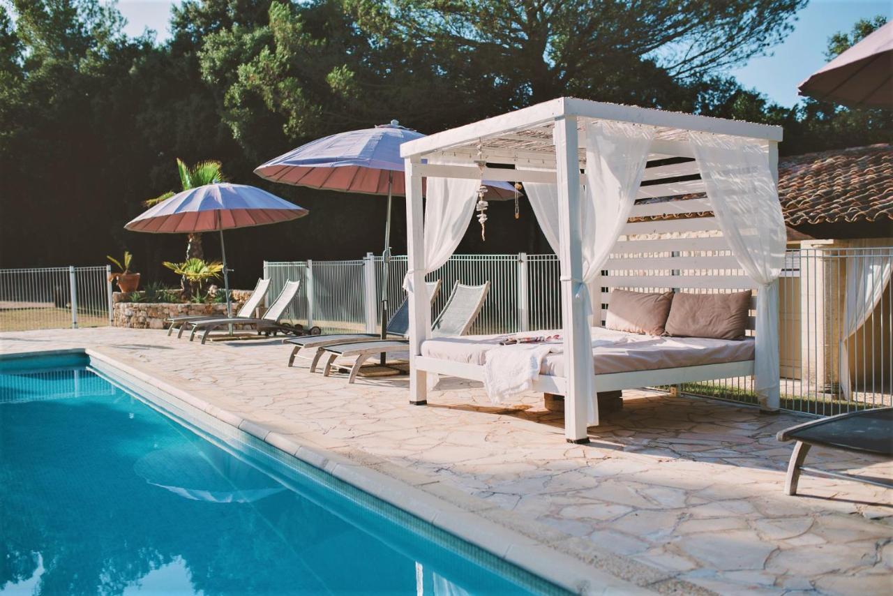 Mas De Rey Uzes Villa Arpaillargues-et-Aureillac Exterior photo